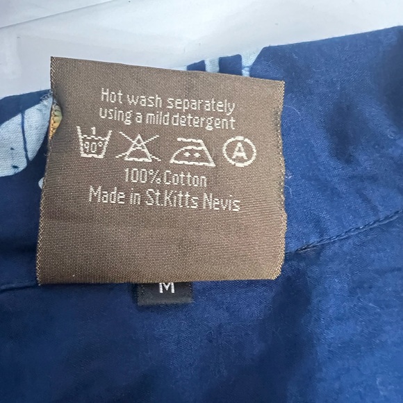 Caribelle Batik Blue/white Leaf Print Button Down shirt size medium - Picture 5 of 5